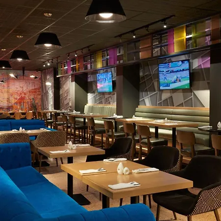 Delta Hotels By Marriott Toronto Airport & Conference Centre photo